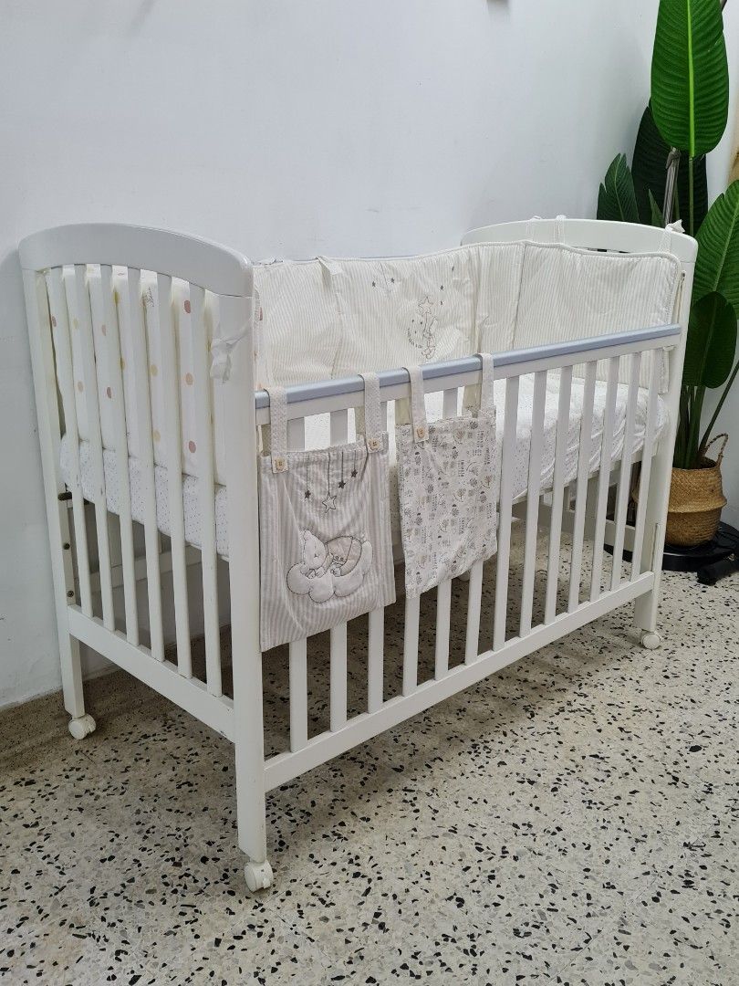 Comfy new arrivals baby cot