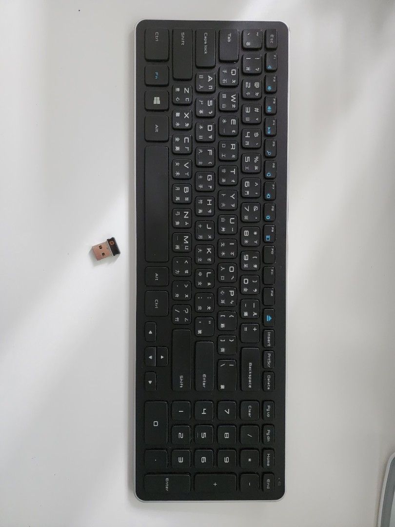Compact and Slim DELL KM713 Wireless Keyboard, Computers & Tech, Parts