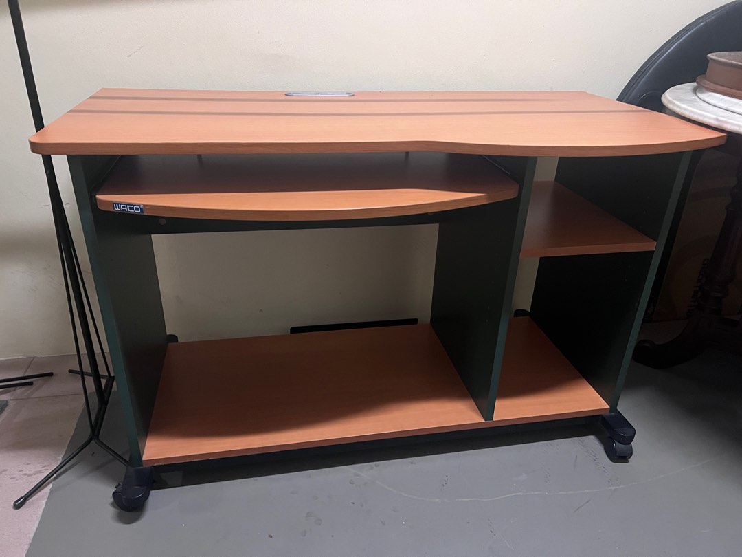 recommended height for computer desk