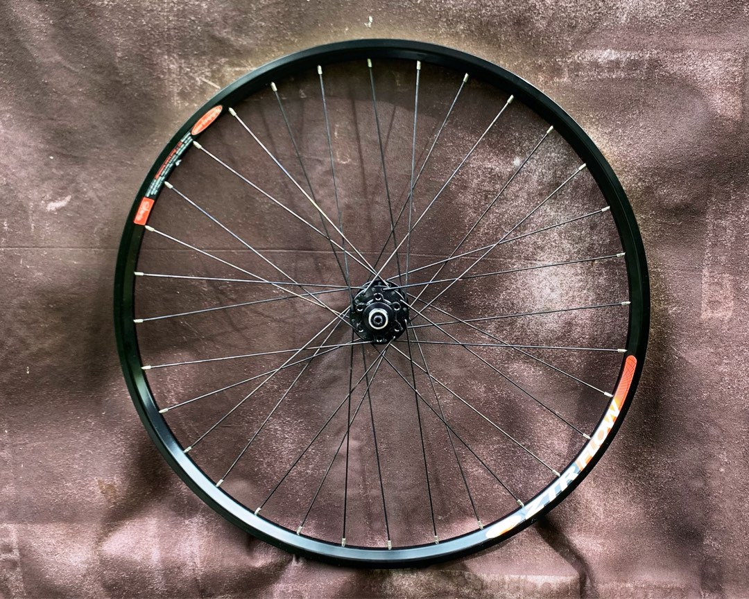 front mtb wheel