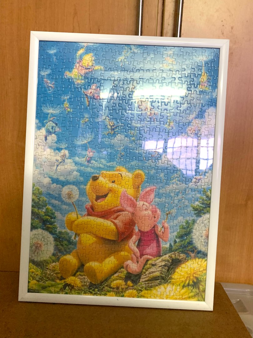 Disney Winnie the Pooh Puzzle Framed & Fully Assembled, Hobbies & Toys