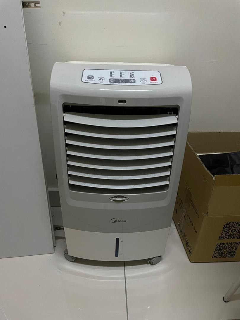 Fan with Aircond (can put ice water), TV & Home Appliances, Air