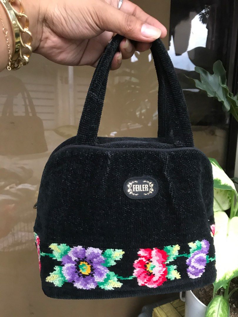FEILER (Category: Luxury Bags & Wallets) located in Quezon City. Submitted by WIMC2ndaccount (Listing ID 1202164884, Image 3). Description: FEILER vintage bag ☑️Item in Japan ☑️Original ☑️Vintage ☑️branded ☑️18 x 16 x 12 CM ☑️ GOOD CONDITION !! ☑️Manage your Expectations this is Second hand Item/ Vintage Item Hindi Brand New Binibili mo 🔴BAWAL NA BAWAL SA MAARTE 🔴we sell Branded ORIGINAL Bags, we Select preloved from Japan.