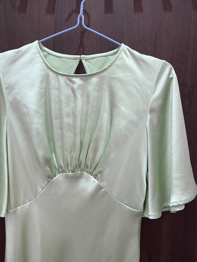 Green Flutter Sleeve Dress, Women's Fashion, Dresses & Sets, Dresses on ...