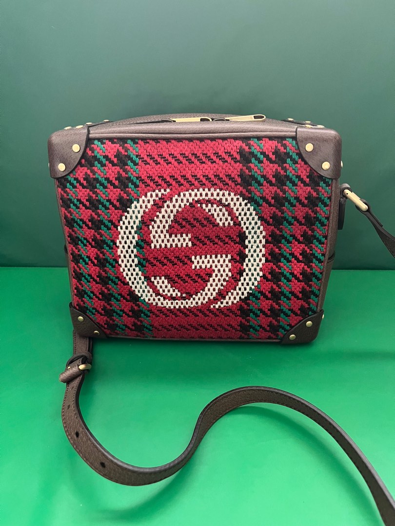 Gucci crossbody bag, Luxury, Bags & Wallets on Carousell