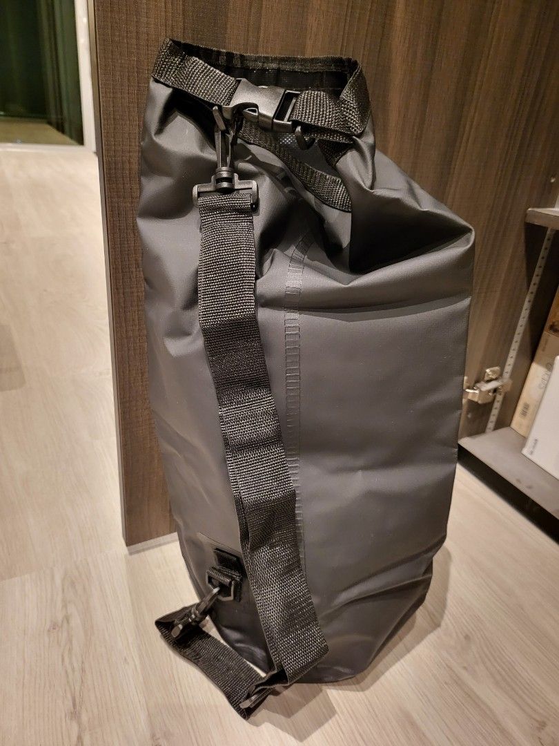 Gym Sling Bag, Men's Fashion, Bags, Sling Bags on Carousell