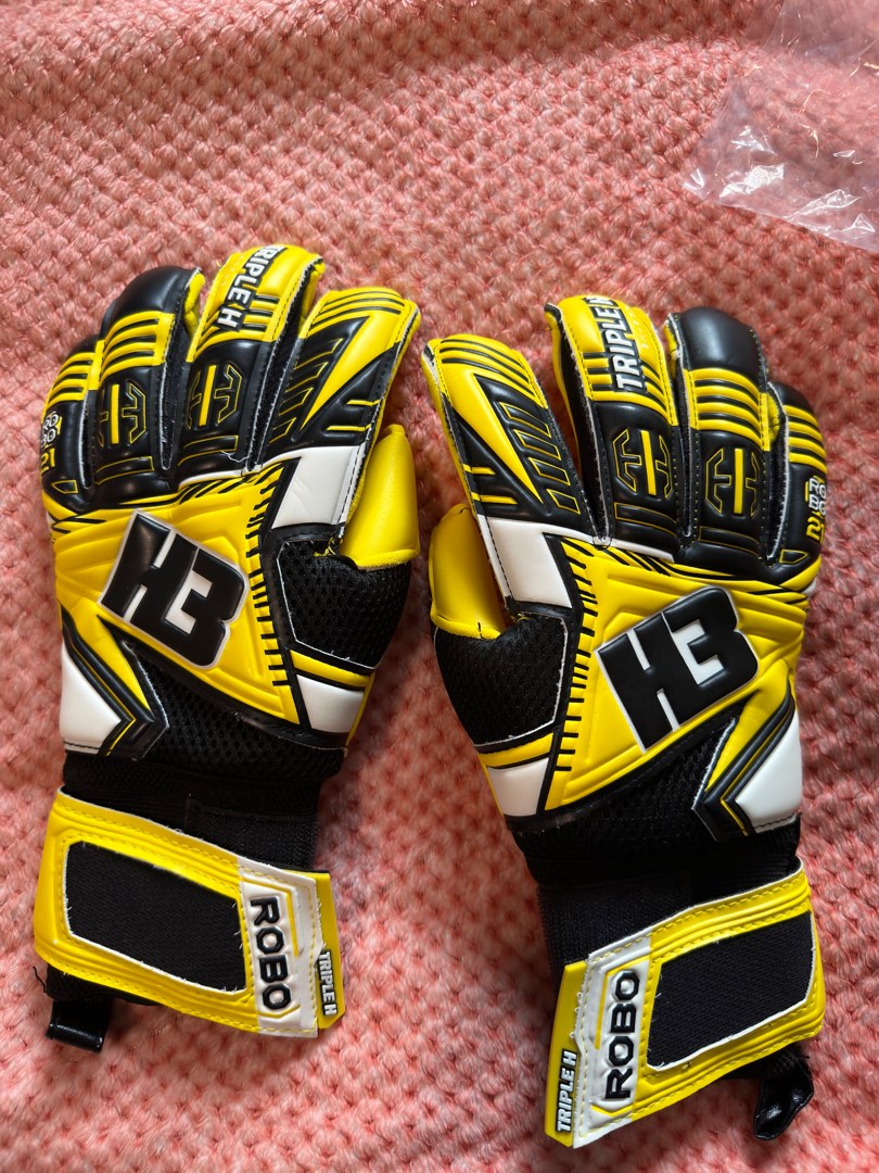 H3 shop goalkeeper gloves