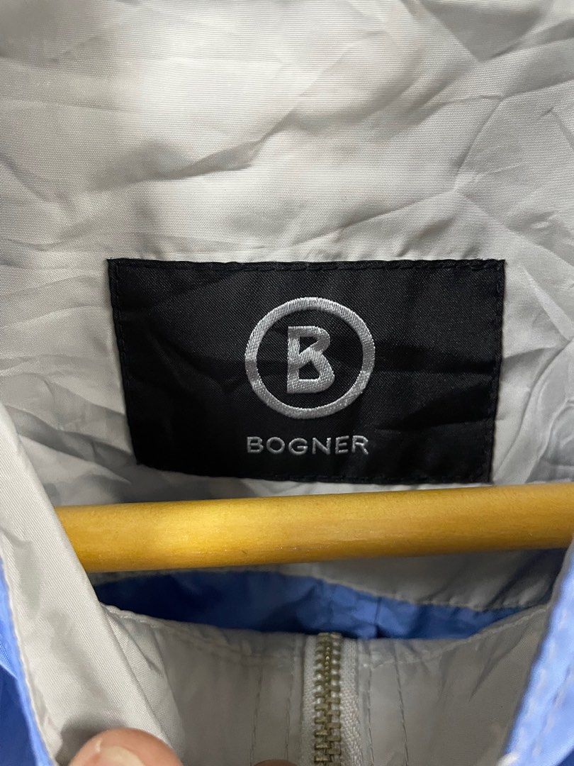Halfzipper jacket (Category: Coats, Jackets and Outerwear) located in Seri Manjung. Submitted by azulpickers86 (Listing ID 1202244613, Image 3). Description: Halfzipper jacket Cond adu Keler biru Pit 24.5 Labuh 27 Rm20 DFOD .