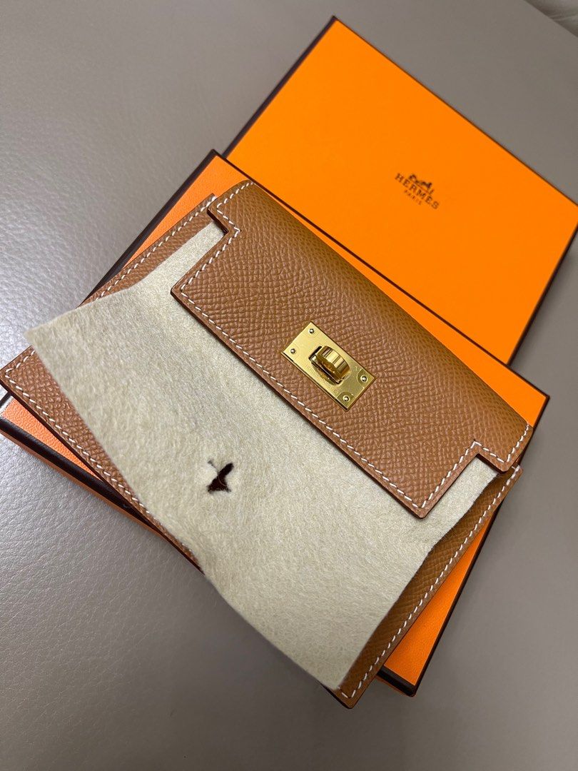 Hermes Kelly Pocket Wallet, 名牌, 手袋及銀包 Carousell