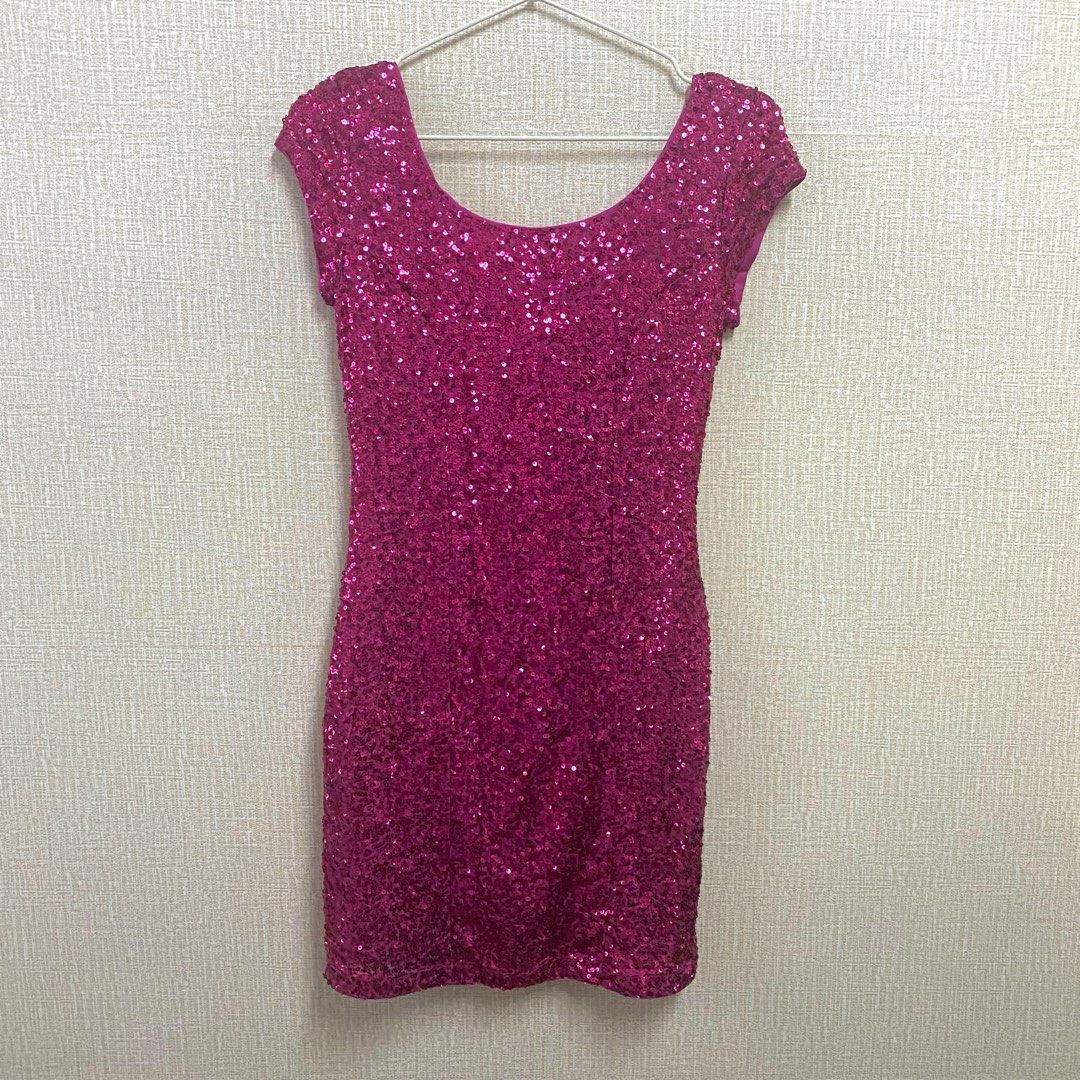 H&M Sequined Hot Pink/Fuchsia Black Silver Short Sleeve Cocktail Party  Bridal Shower Sparkling Metallic Pink Dress Semi Scoop Back Size US 4  (Small), Women's Fashion, Dresses & Sets, Dresses on Carousell
