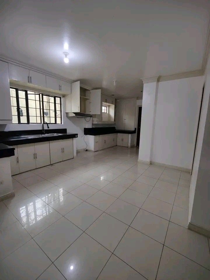 House and lot For Rent in Maharlika Levitown Paranaque City, Property