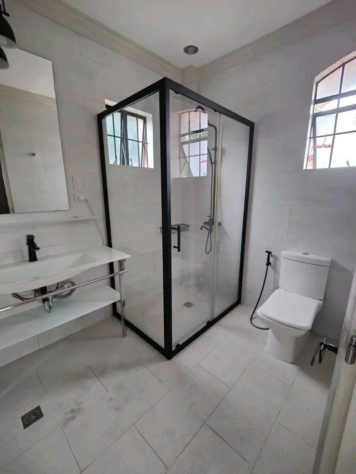 House and lot For Rent in Maharlika Levitown Paranaque City, Property