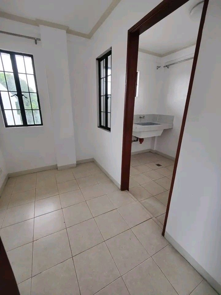House and lot For Rent in Maharlika Levitown Paranaque City, Property