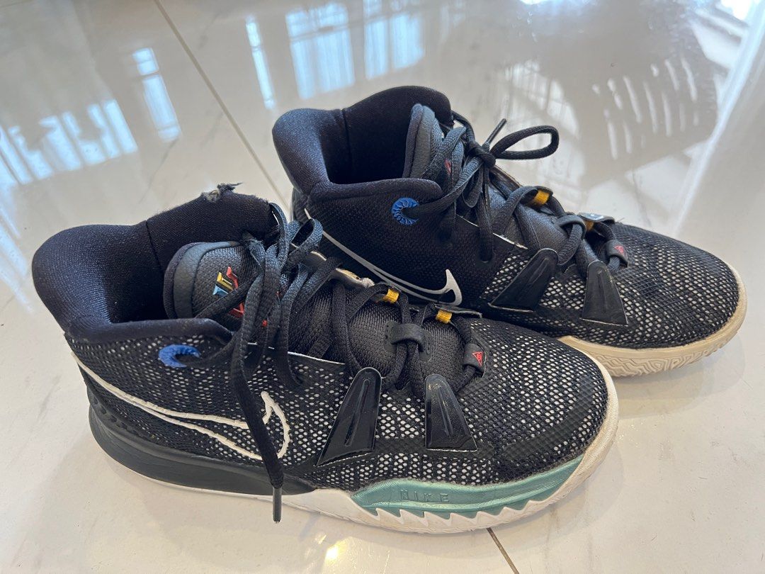 Nike basketball cheap shoes size 7