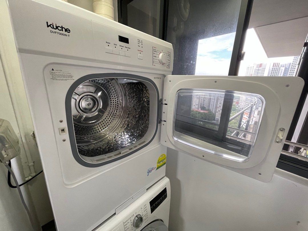 Kuche dryer. 1year old. Like new, TV & Home Appliances, Washing