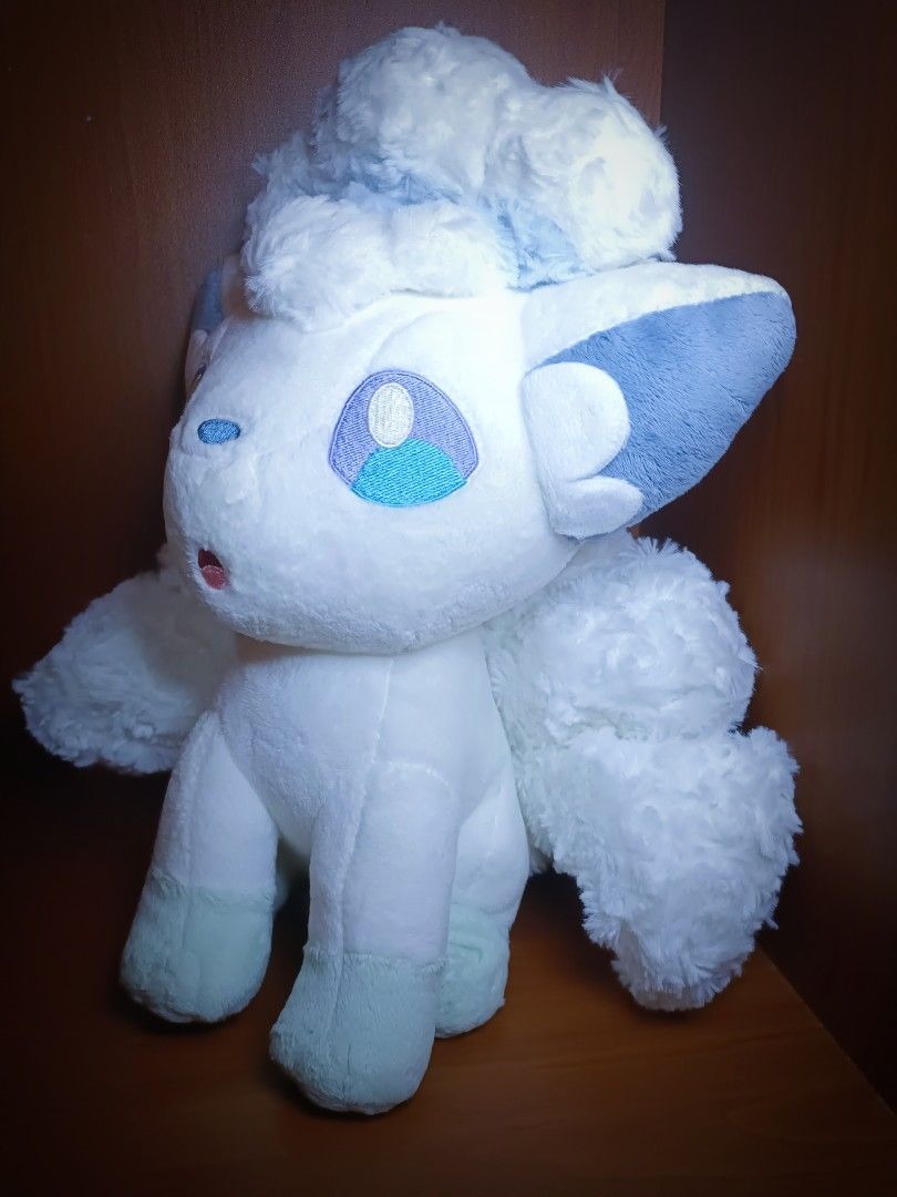 Life size alolan sales vulpix