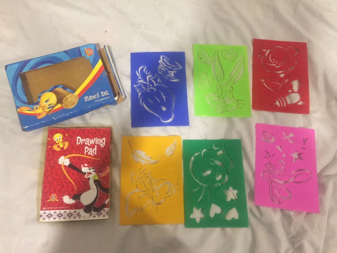 Looney Tunes stencil set, Hobbies & Toys, Collectibles & Memorabilia ...