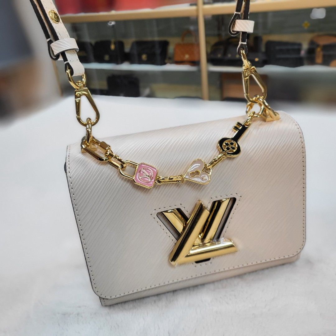 PRE-ORDER Preloved Louis Vuitton Twist PM With Thick Strap, Luxury, Bags &  Wallets on Carousell