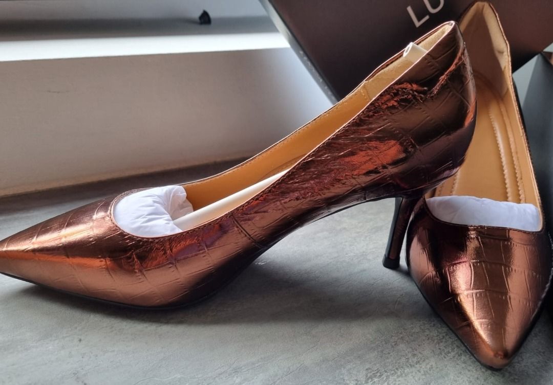 Metallic bronze heels sale