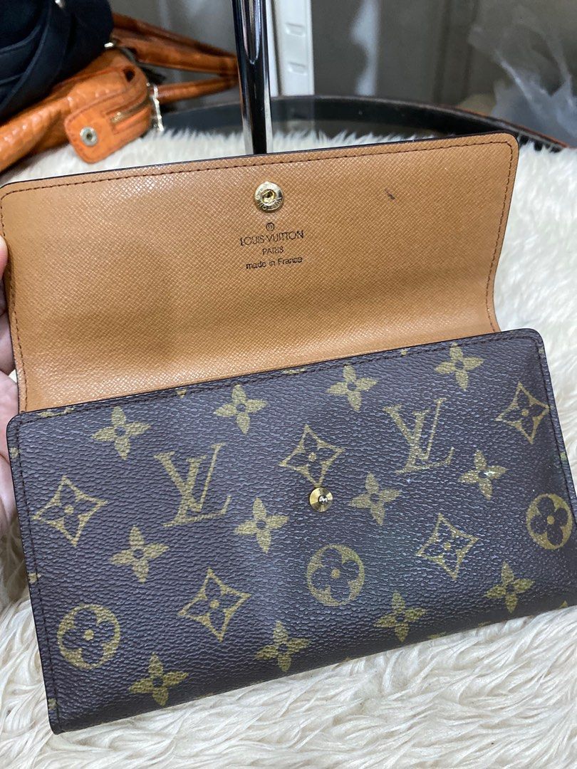 Louis Vuitton Monogram Wallet Bag for Sale in Lacey, WA - OfferUp