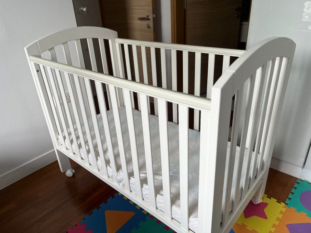 Mothercare cot, Babies & Kids, Baby Nursery & Kids Furniture, Cots
