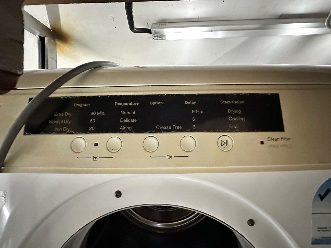 MUST BUY! Electrolux 7KG Vented Dryer EDV70515, TV & Home Appliances