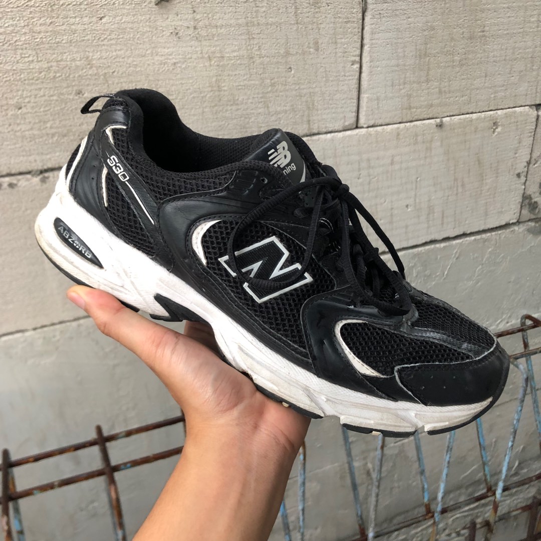new-balance-530-black-white-fesyen-pria-sepatu-sneakers-di-carousell