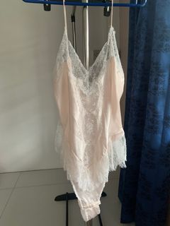 (Category: ) located in . Submitted by JOVIALSHOP (Listing ID 1202218210, Image 1). Description: .