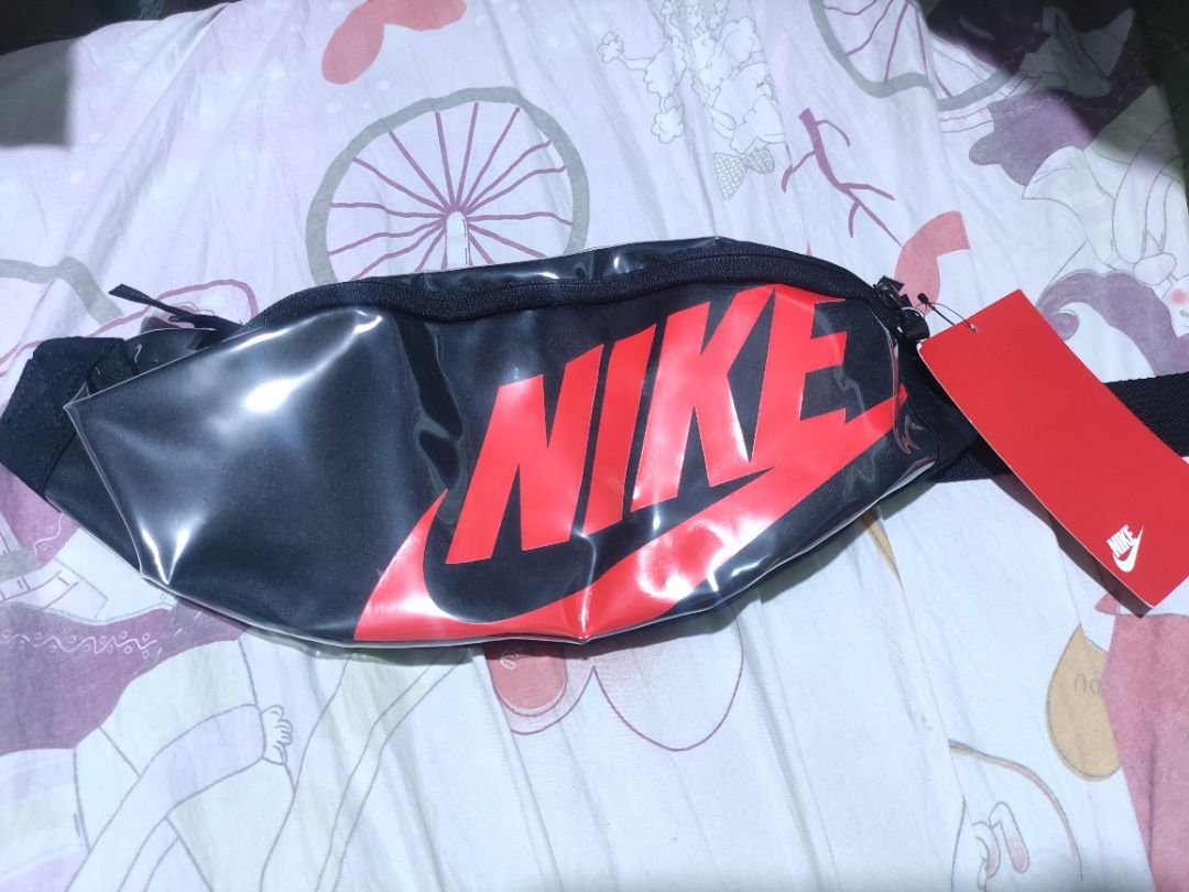 Nike Belt Bag, Men's Fashion, Bags, Belt bags, Clutches and Pouches on Carousell