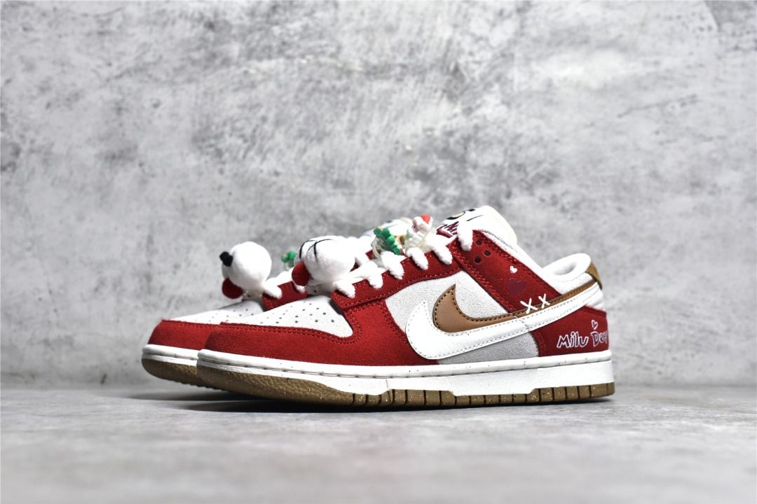 Christmas discount sb dunks