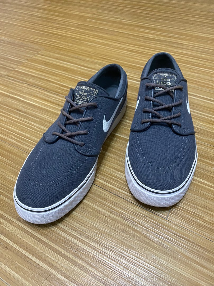 nike dry half zip uv top