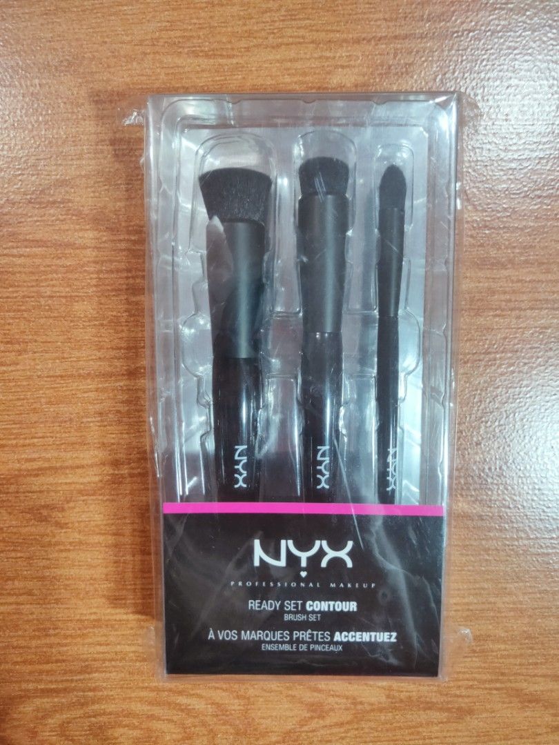 NYX Professional Make Up Ready Set Contour 3-Piece Brush Set (Category: Makeup) located in Makati City. Submitted by laoishe (Listing ID 1202201833, Image 1). Description: ‼️NYX Professional Make Up Ready Set Contour Brush Set‼️ ✅ 3-Piece Brush Set ✅ Synthetic brushes ✅ Great for Contouring and Highlighting blends ✅ Professional application ✅ BRAND NEW in a Box ✅ Never Opened ✅ 100% Authentic ✅ Bought in Dubai RFS: Decluttering Mode of Payment: G