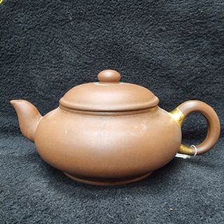 (Category: ) located in . Submitted by teaartpavilion (Listing ID 1202253034, Image 1). Description: .