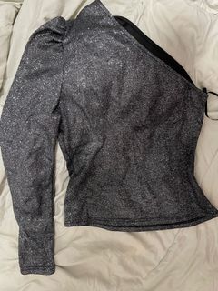 (Category: ) located in . Submitted by hazecloset (Listing ID 1202219242, Image 1). Description: .