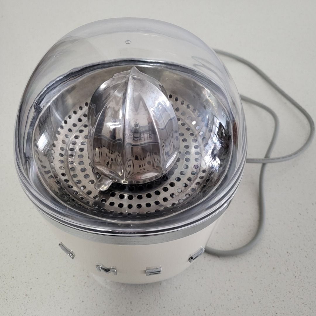 SMEG Juicer, TV & Home Appliances, Kitchen Appliances, Juicers