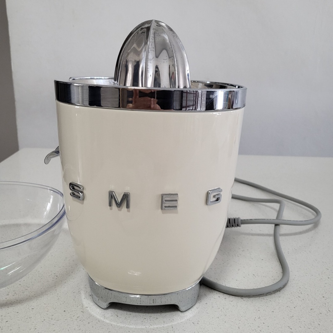 SMEG Juicer, TV & Home Appliances, Kitchen Appliances, Juicers