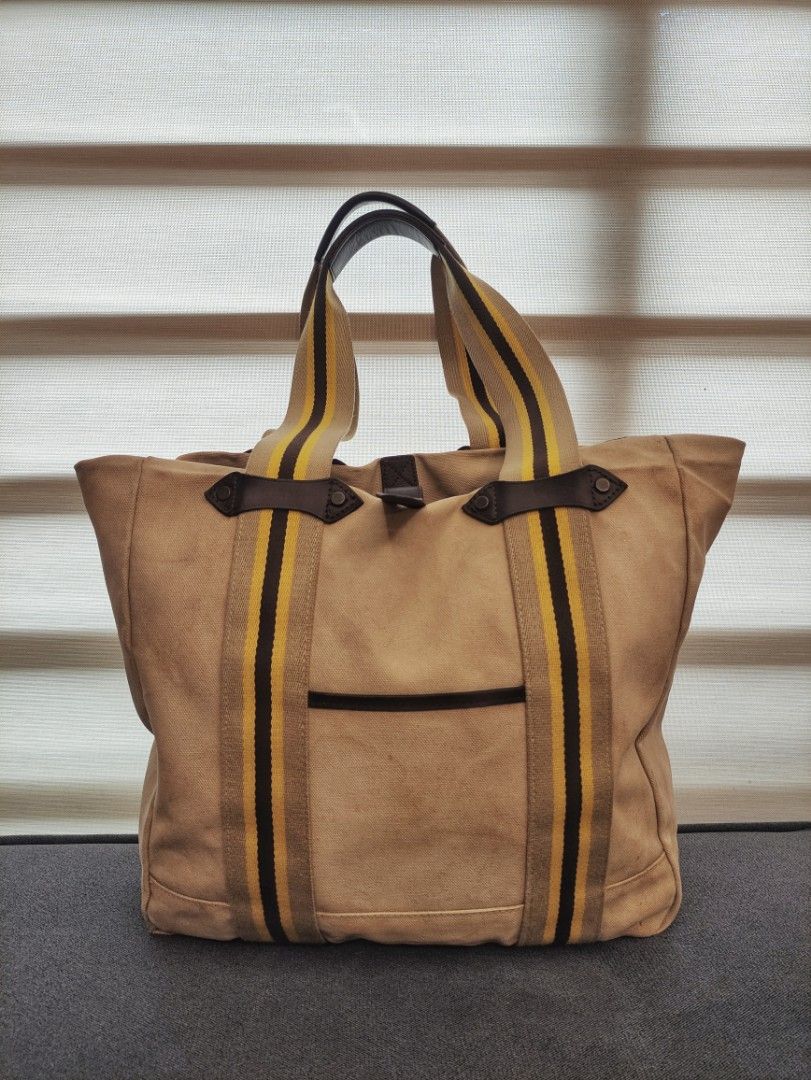 Rugged clearance tote bag