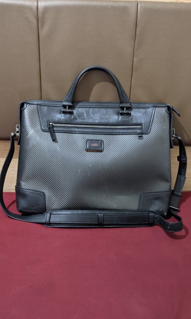 Tumi Indianapolis CFX Carbon Fiber Laptop Brief Barang Mewah Tas