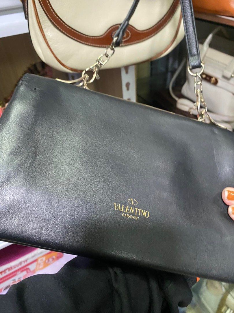 Valentino Garavani VRing Shoulder Bag Leather Small Black