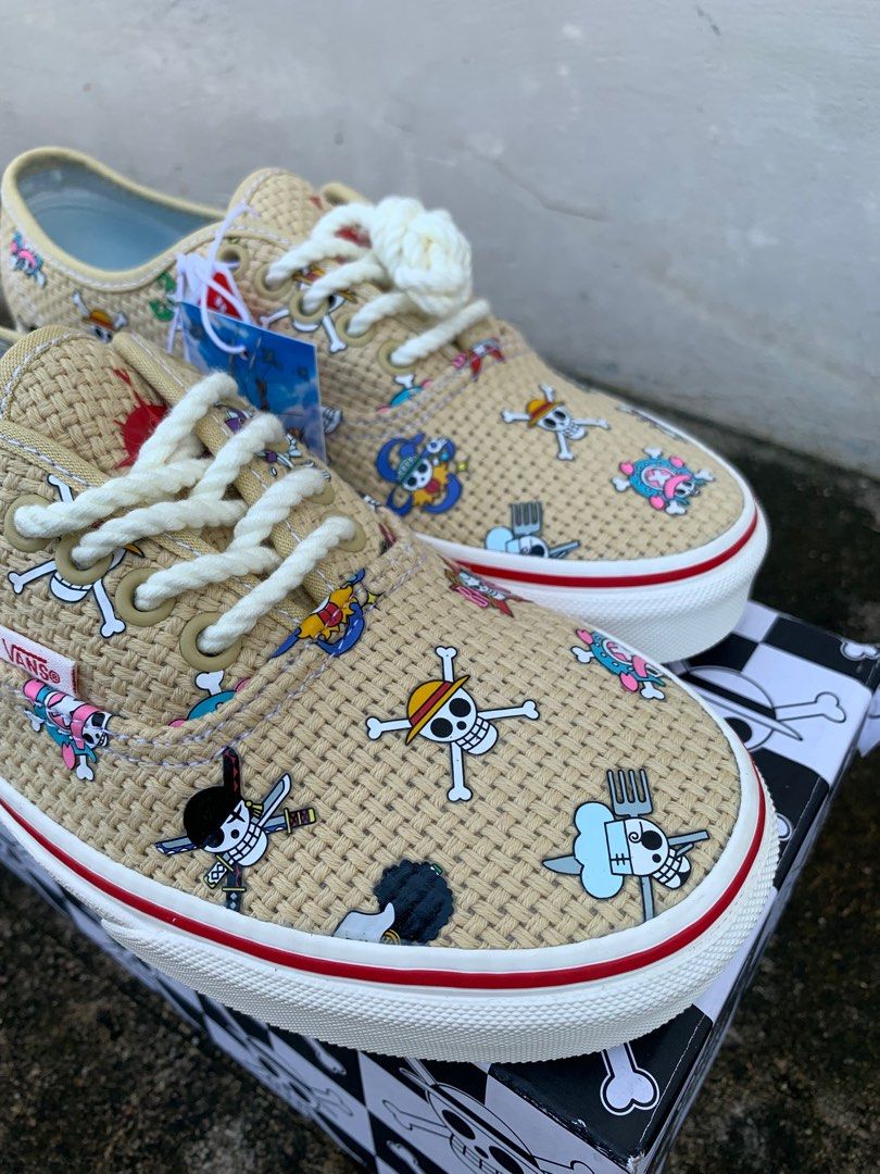 Vans Authentic One Piece "Straw Hat Crew", Fesyen Pria, Sepatu
