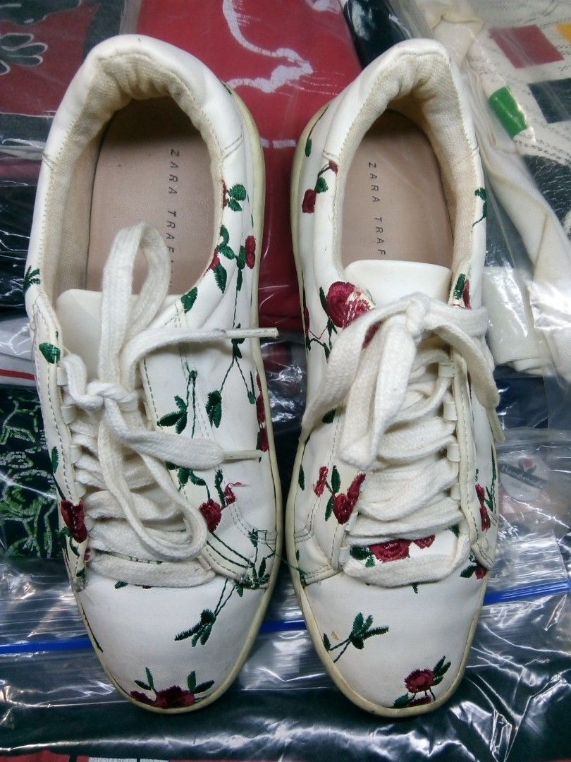 ZARA Trafaluc Women s Fashion Footwear Sneakers on Carousell