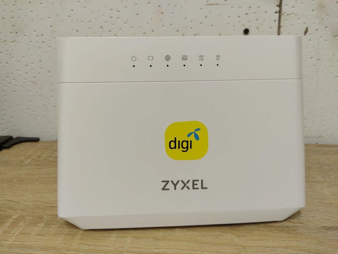 Zyxel EX3300T0 Wifi 6 AX1800 Router, Computers & Tech, Parts