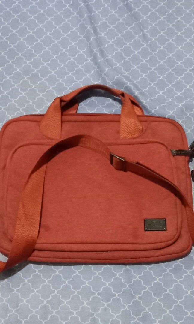 11" Halo Laptop Bag, Computers & Tech, Parts & Accessories, Laptop Bags