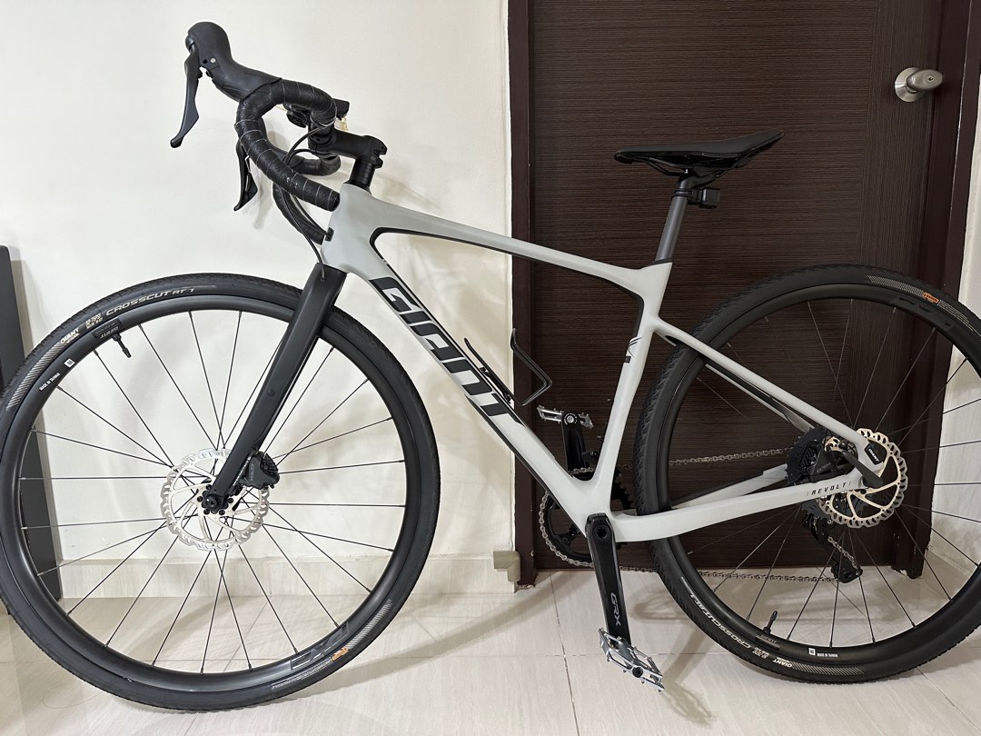 2021 giant 2025 revolt advanced 1