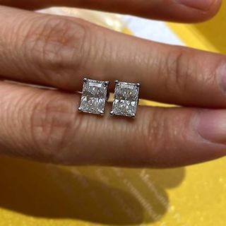 ❤️$299-$799❤️【0.50/1.00/2.00 Carat - Emerald cut/Radiant Cut】❤️Fixed Price 不議價❤️ 1 PAIR S925 Sterling Silver Moissanite diamond single stud earrings (With Certificate, can pass diamond tester) 925純銀祖母綠切割/雷迪恩切割莫桑鑽仿真鑽石耳釘單鑽耳環 (帶證書-可過測鑽筆)