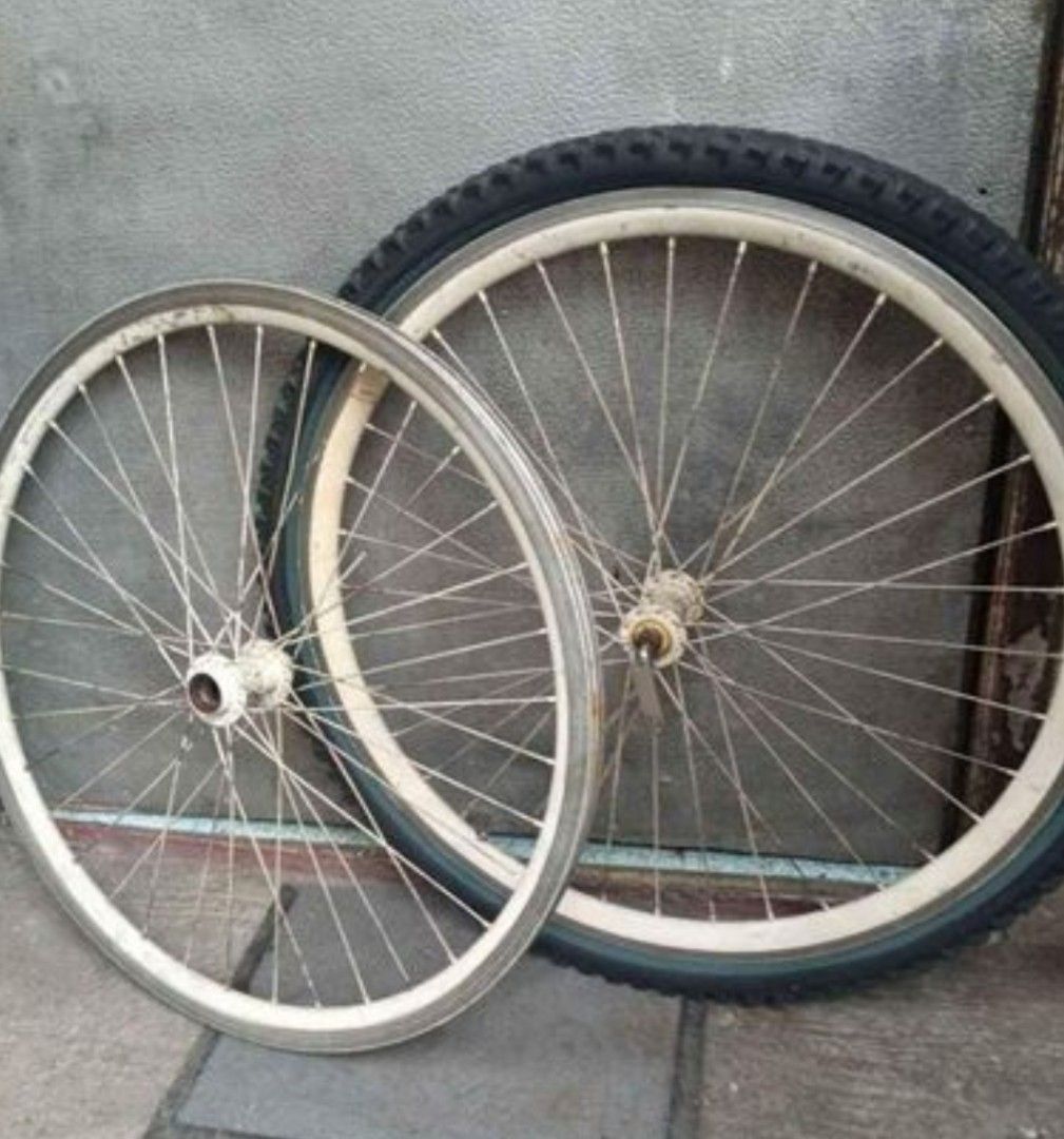 26x1 95 bike tire and rim