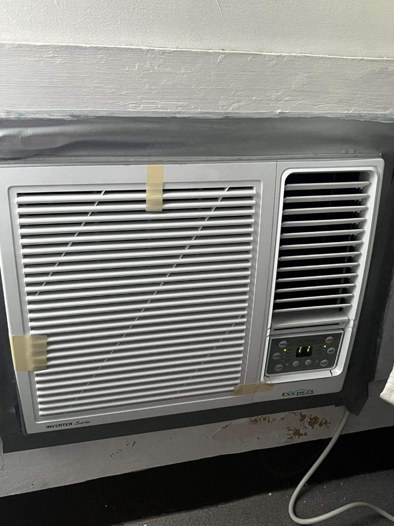 Aircon everest, Furniture & Home Living, Lighting & Fans, Fans on Carousell