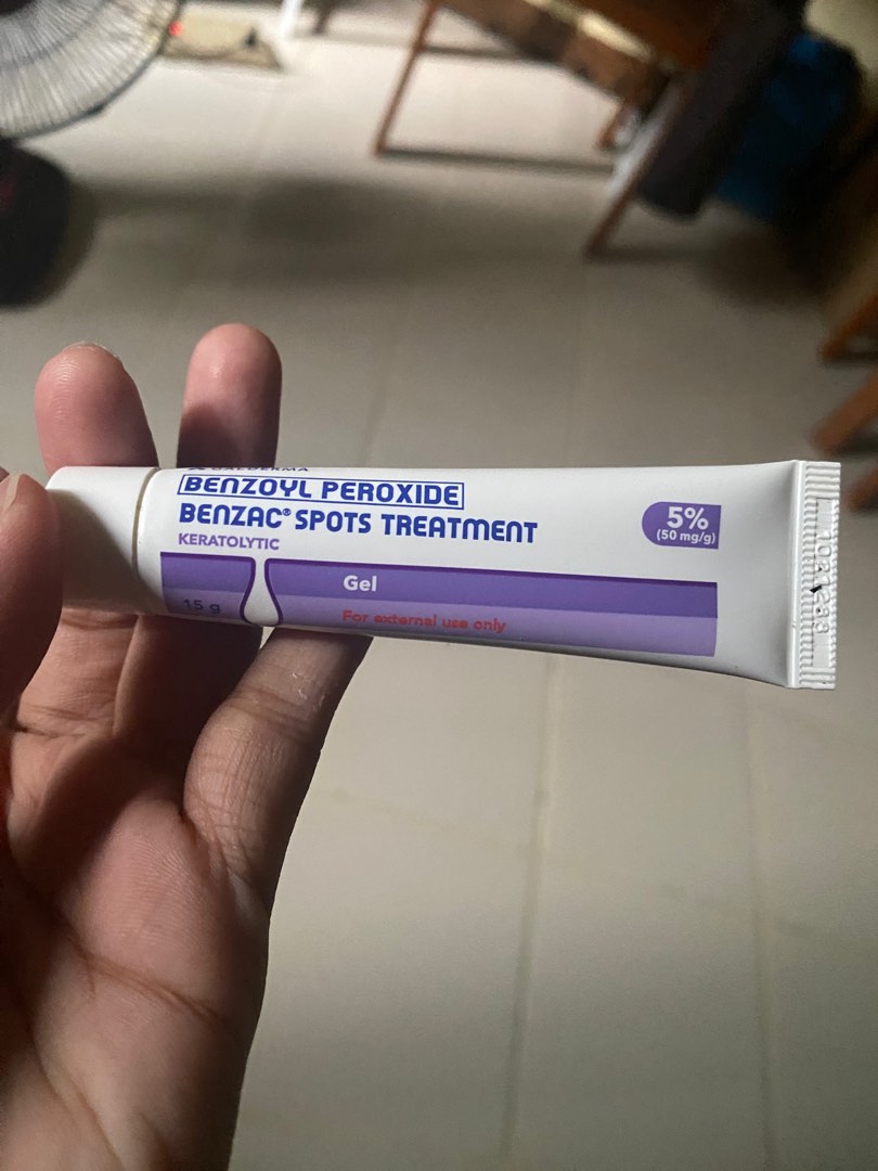 benzoyl peroxide النهدي