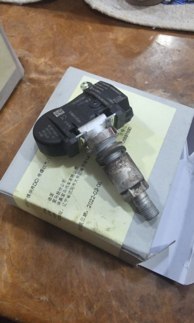 BMW OEM TPMS - Internal Used set of 4, Car Accessories, Tyres & Rims on