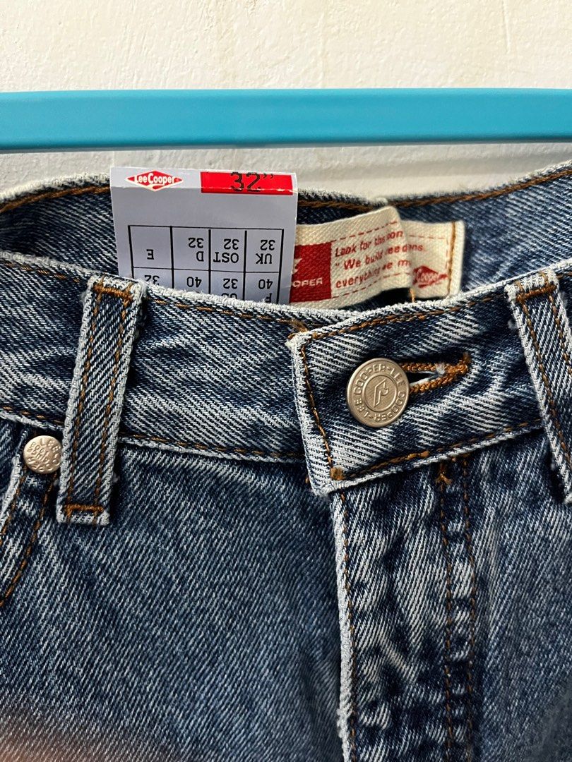 BNWT Lee Cooper Denim Pants (Category: Jeans) located in San Pedro. Submitted by _jebtrd (Listing ID 1202352168, Image 2). Description: Bought from Kuwait Pls check photos for measurements .